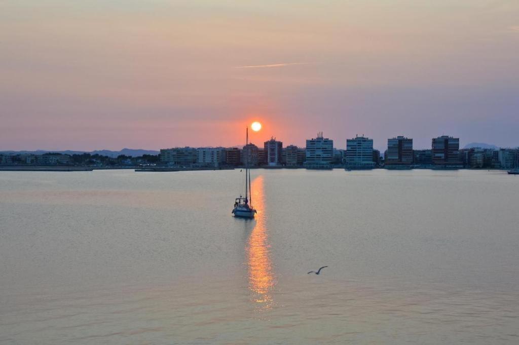 Apartamento Cerca A La Playa Del Cura ! Cura Beach Τορεβιέχα Εξωτερικό φωτογραφία